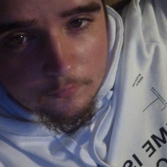 Meet your Posher, Alex - Picture 1 of 1